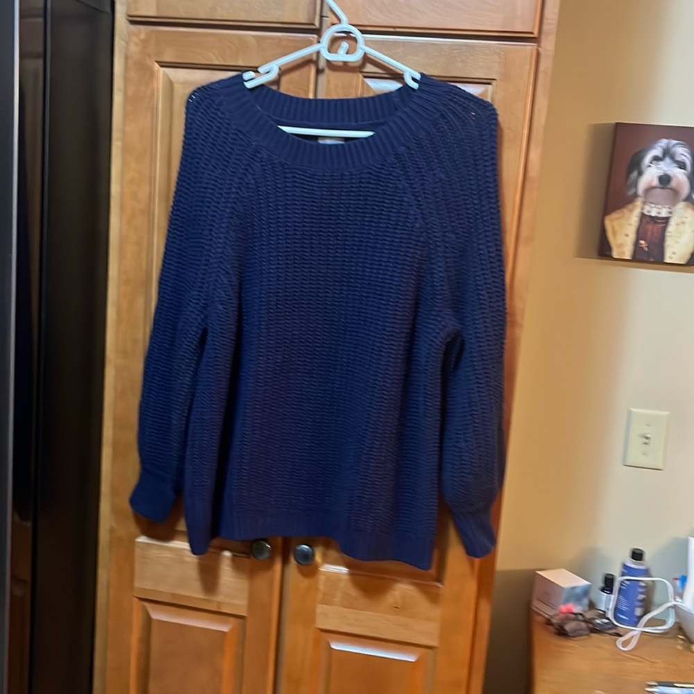 Navy blue sweater by aerie size small. 26 inches in length. Like new